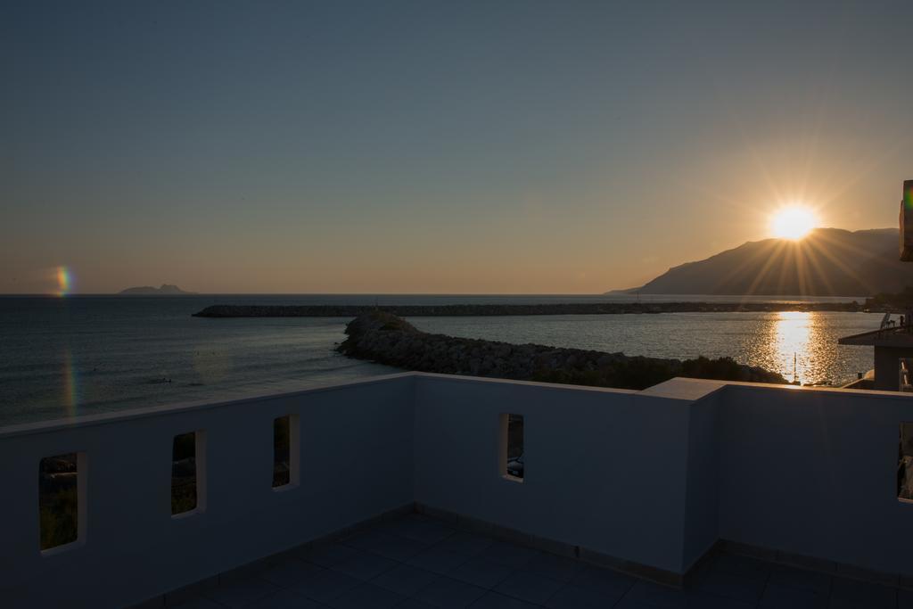 Golden Sun Lejlighed Kokkinos Pyrgos Eksteriør billede